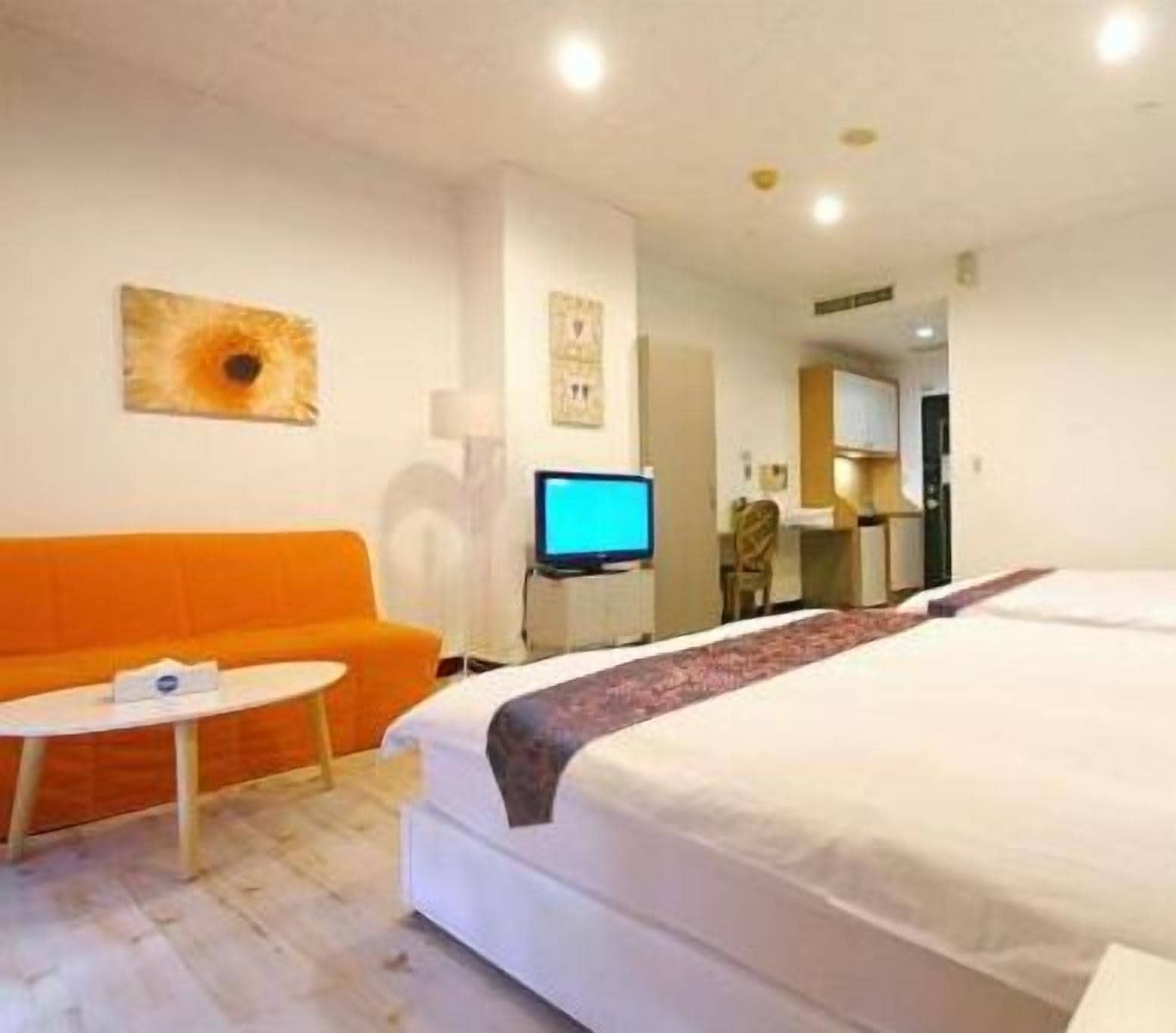 premium bedding, blackout curtains, free wifi, bed sheets