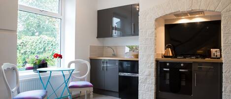 Apartment | Private kitchen | Fridge, microwave, oven, stovetop