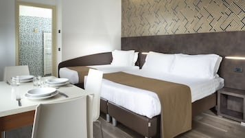 Comfort Studio, Balcony | 1 bedroom, in-room safe, desk, laptop workspace