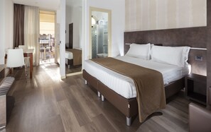 Studio, Balcony | Room service - dining - Residence Queen (Rimini)