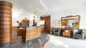 Mostrador para check-in y check-out