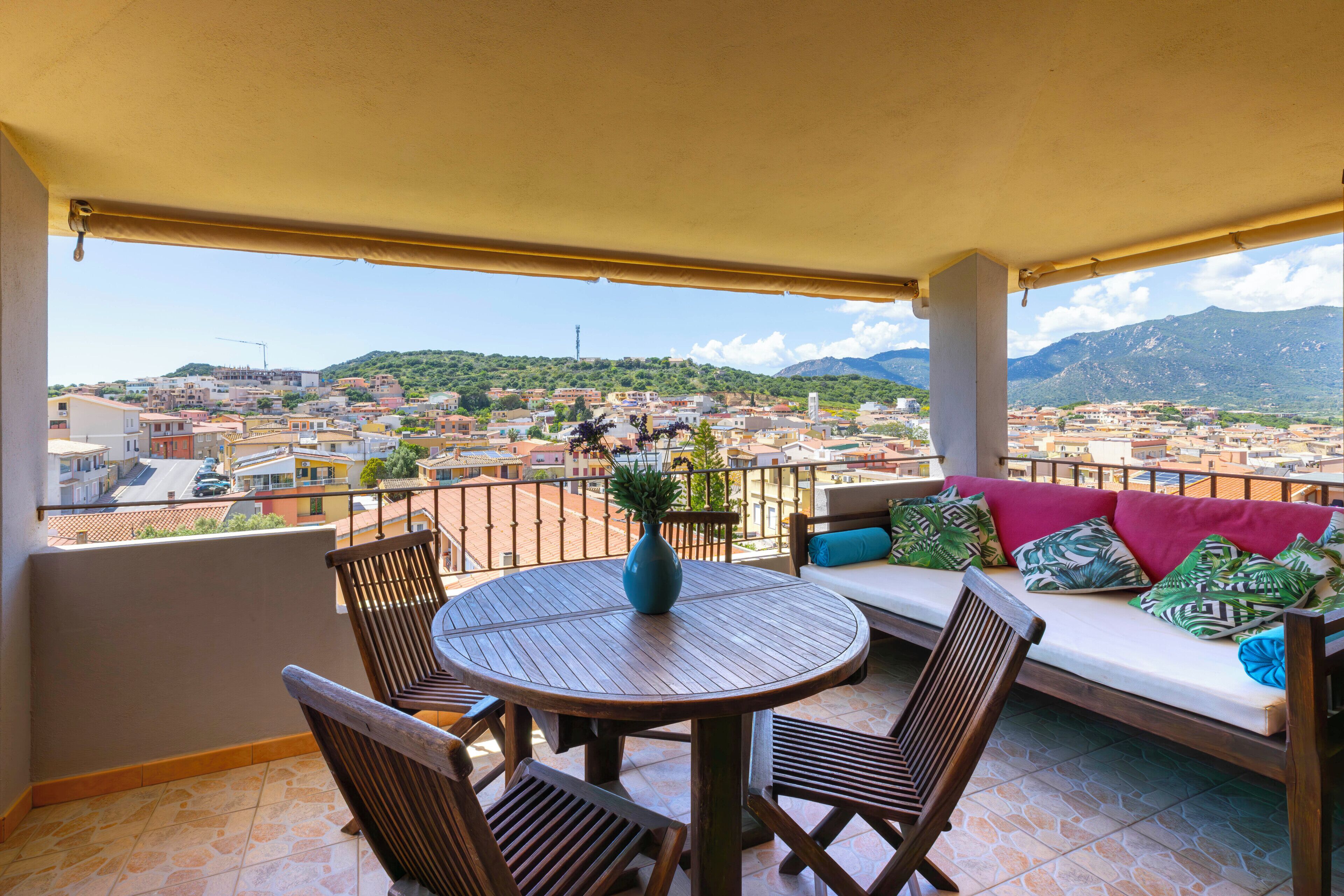 Basic Apartment, 2 Bedrooms, City View, Tower | Teres/patio