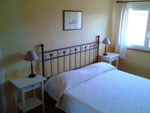 Departamento, Terraza | Ropa de cama de alta calidad, minibar, escritorio y cunas gratuitas