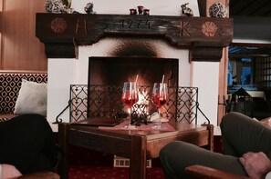 Fireplace - Das Bergland (San Leonardo in Passiria)