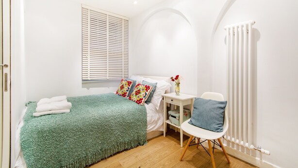 Exclusive Apartment, 2 Bedrooms | 1 bedroom, premium bedding, blackout curtains, iron/ironing board