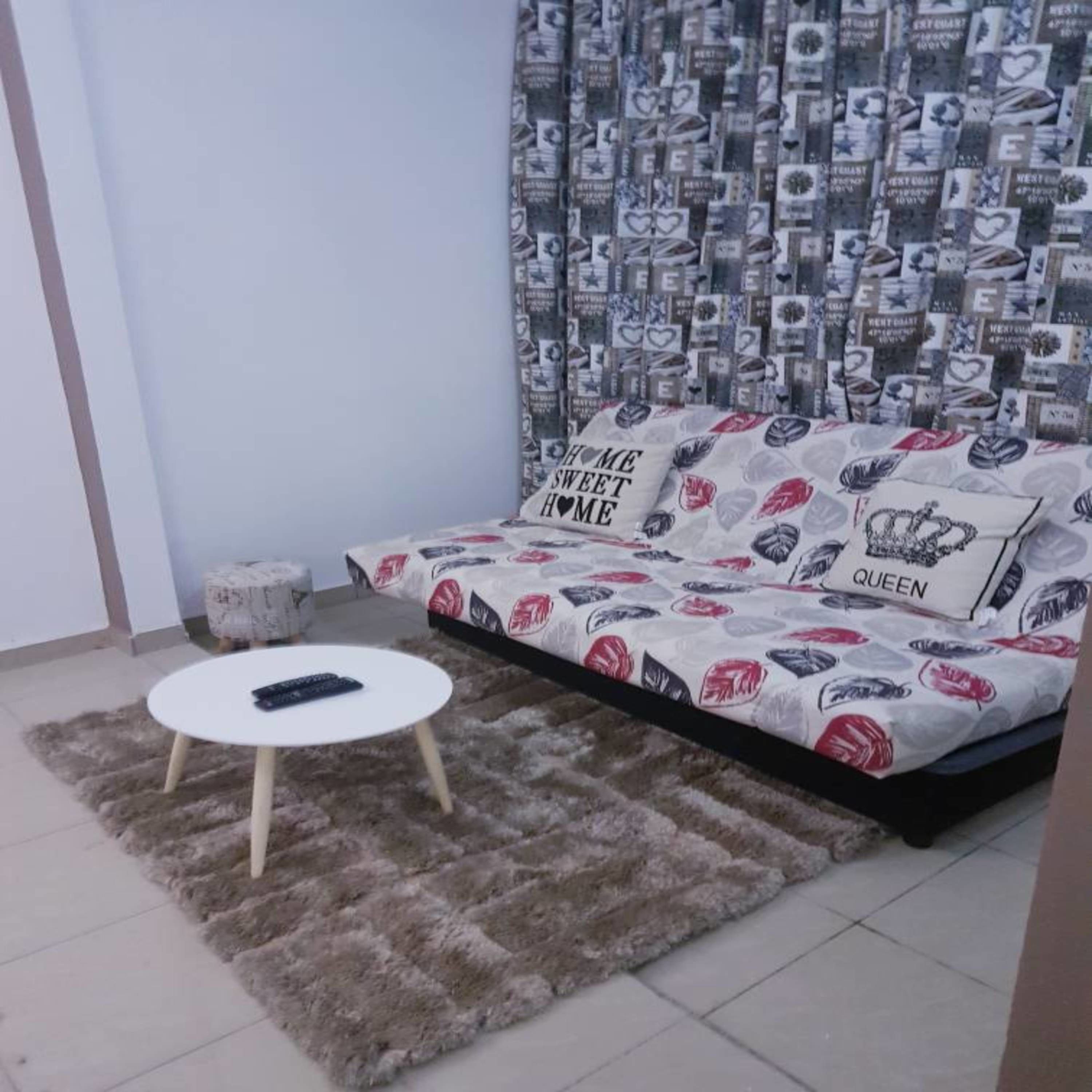 城市开间套房 | 起居区 | 等离子电视