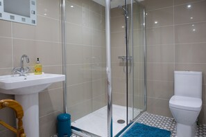 Apartment | Bathroom