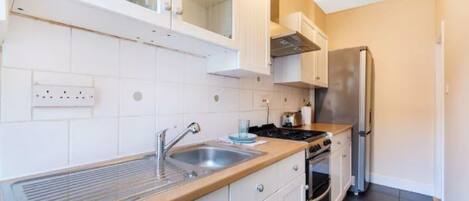 高级公寓, 2 张双人床 | 私人简易厨房 | 冰箱、微波炉