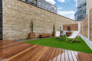 Lobby - Modern Oasis Apartment (London)