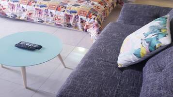 Suite estudio Confort | 1 habitación, escritorio, tabla de planchar con plancha y wifi gratis
