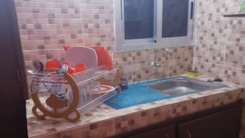 City Studio Suite, 1 Bedroom, Refrigerator & Microwave, City View | Private kitchen | Fridge, microwave
