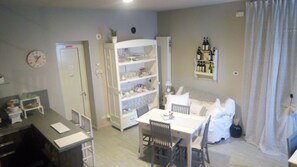 Interior - Cascina Beatrice (Rodello)