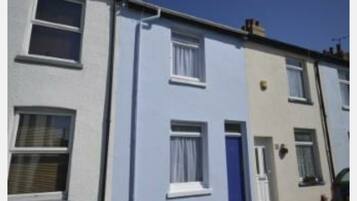 Mặt tiền nơi lưu trú