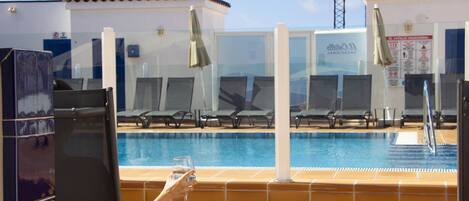Appartement, 1 chambre, vue piscine | 1 chambre, bureau, Wi-Fi gratuit, draps fournis