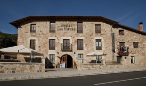 Front of property - Hostal Las Nieves (Salduero)