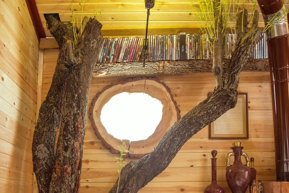 Casa sull'albero Grand, 1 letto king con divano letto | Ferro/asse da stiro, letti aggiuntivi (a pagamento), Wi-Fi gratuito