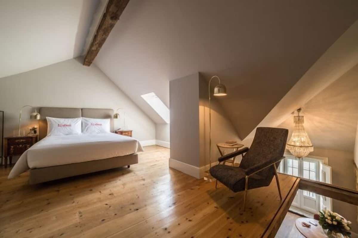 1 soveværelse, premium-sengetøj, pengeskab på værelset, skrivebord