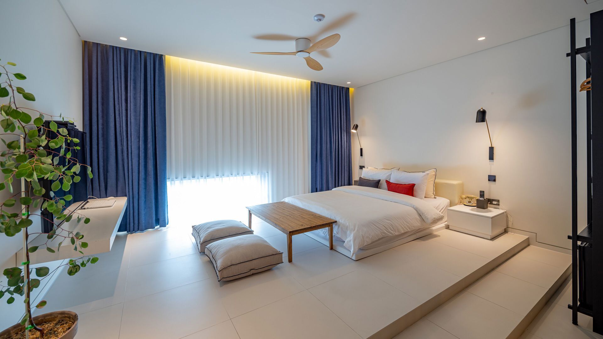 Luxe beddengoed, een bureau, een laptopwerkplek, gratis wifi