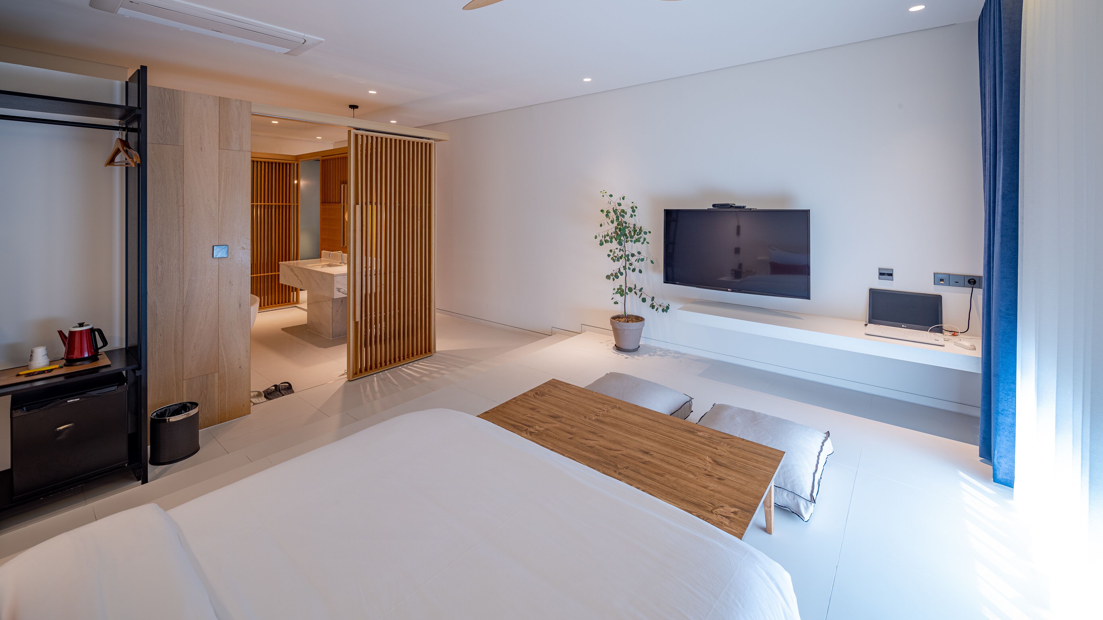 Standard Double Room (Randomly assigned) | Premium bedding, desk, laptop workspace, free WiFi