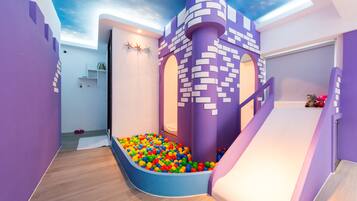 Quarto família | Roupas de cama de algodão egípcio, edredons de pluma, cortinas blackout