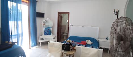 City Double or Twin Room, Private Bathroom | Free WiFi, bed sheets