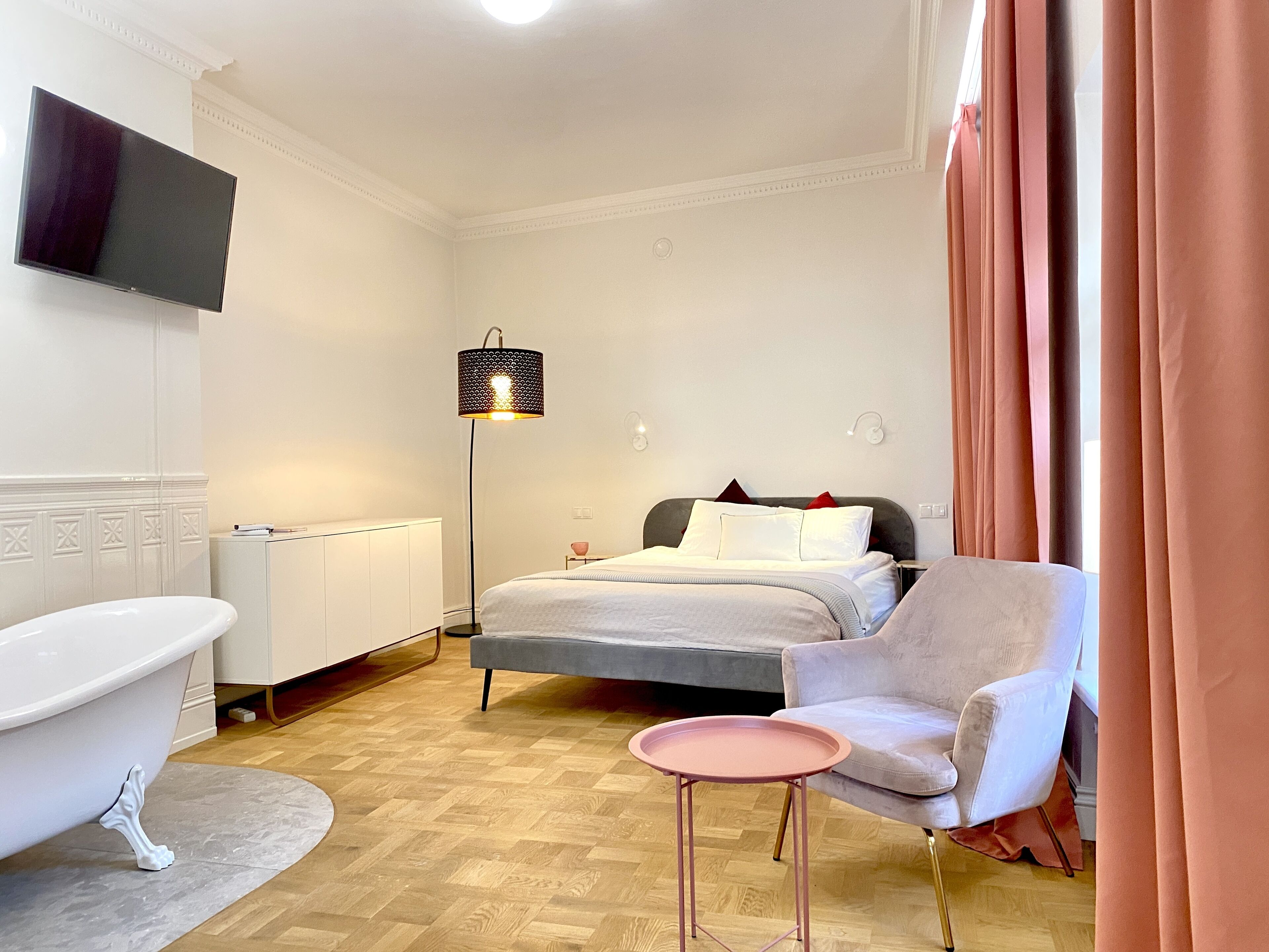 deluxe apartment, 2 bedrooms, city view | individually decorated, individually furnished, blackout curtains