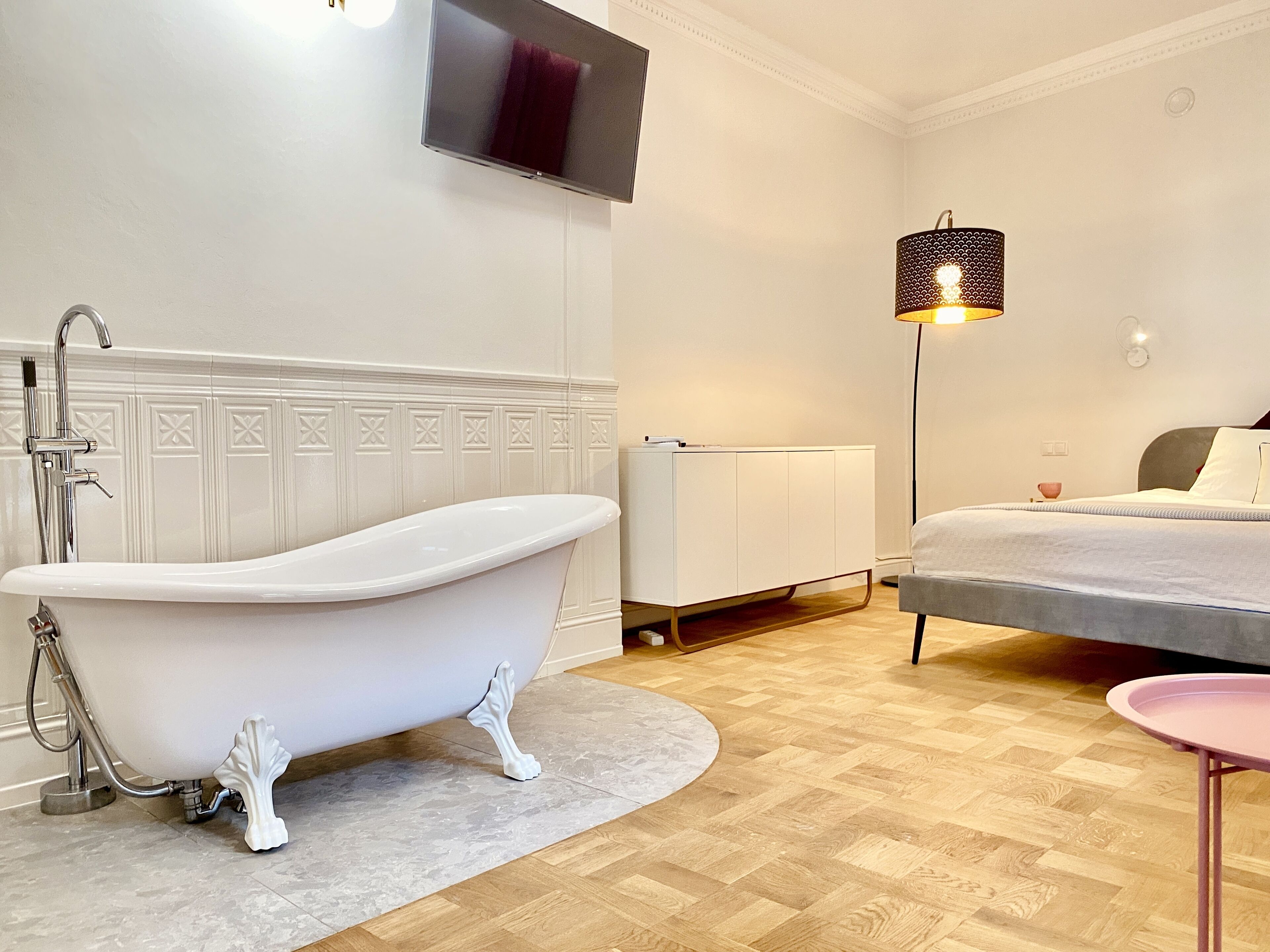 deluxe apartment, 2 bedrooms, city view | individually decorated, individually furnished, blackout curtains