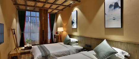 Design Twin Room | Desk, blackout curtains, iron/ironing board, free WiFi