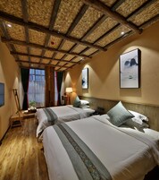 Design Twin Room | Desk, blackout drapes, iron/ironing board, free WiFi