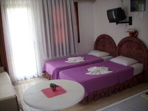 Apartment, 1 Bedroom | 1 bedroom, in-room safe, desk, blackout curtains - Vural Apart Hotel (Cesme)