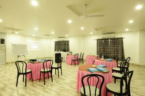 Business centre - Hotel Grand Luit (Guwahati)