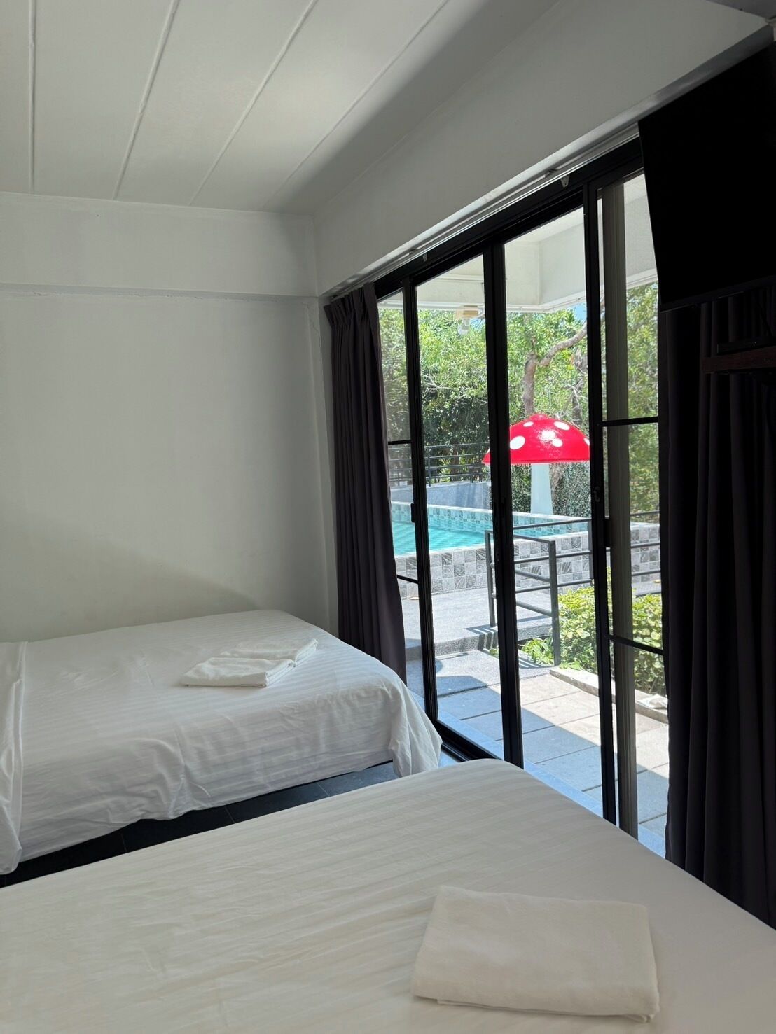 Habitación Signature | Cocina privada | Frigorífico y hervidor eléctrico