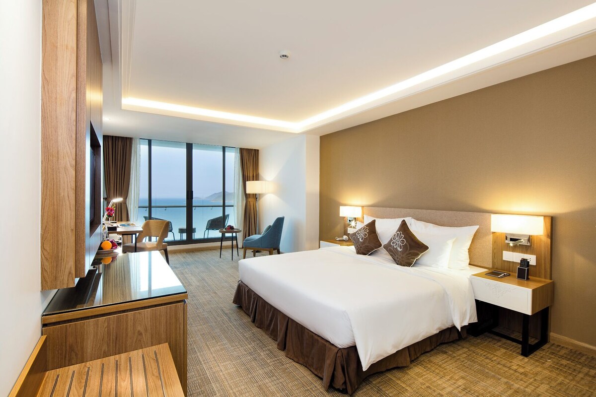 1 Schlafzimmer, hochwertige Bettwaren, Minibar, Zimmersafe