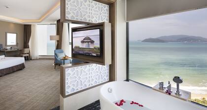 Comodo Nha Trang Hotel