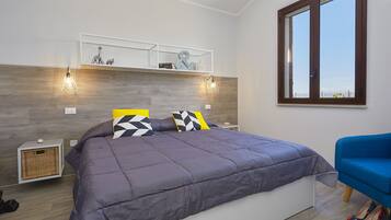 Panoramic Villa, 2 Bedrooms | 2 bedrooms, down duvets, individually decorated, individually furnished