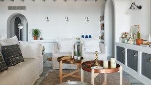 Luxury Villa, 4 Bedrooms, Private Pool, Sea View | Living room - Dio Villa Mykonos (Mykonos)