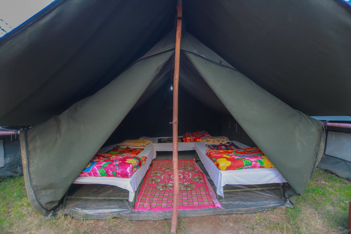 Tent | Rollaway beds