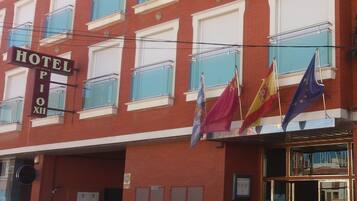 Fachada de la propiedad