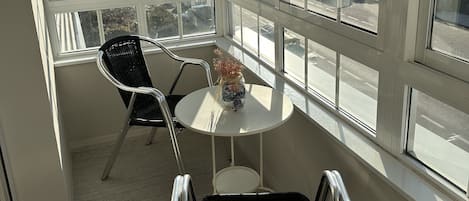 Standard-Doppelzimmer, Meerblick | Terrasse/Patio