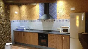 Ferienhaus, 6 Schlafzimmer, eigener Pool | Gemeinschaftsküche | Großer Kühlschrank, Mikrowelle, Ofen, Herdplatte