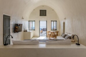 Villa | 2 bedrooms, in-room safe, laptop workspace, iron/ironing board - Villa Dusk and Dawn in Fira (Santorini)