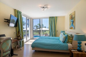 5 quartos, cofres nos quartos, ferros/tábuas de passar roupa