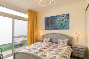 5 bedrooms, in-room safe, iron/ironing board, free WiFi