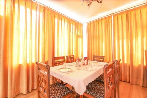 Dining - V Resorts Heaven Villa Manali (Manali)
