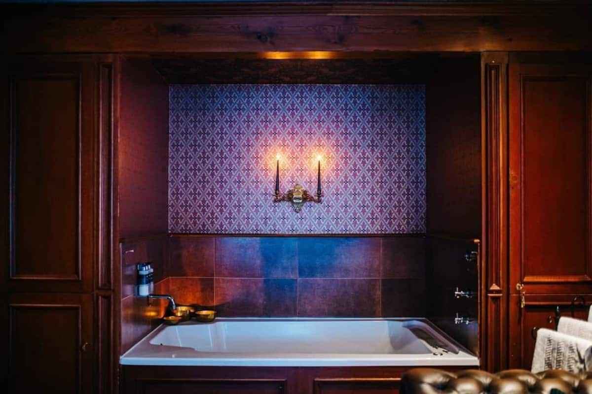 Signature Suite | 1 bedroom, premium bedding, individually decorated