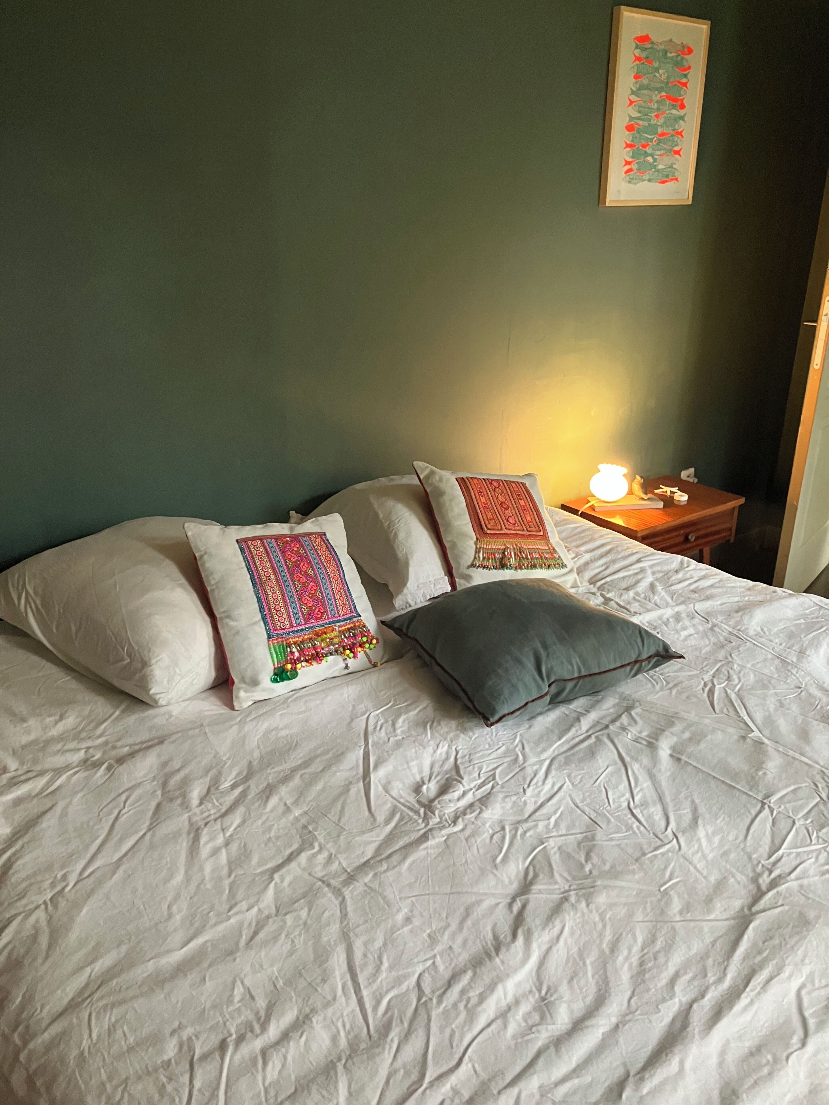 3 bedrooms, in-room safe, iron/ironing board, free WiFi