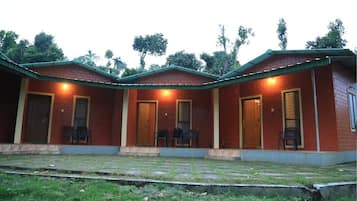 Plantation Deck Room | Rollaway beds