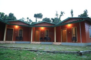 Plantation Deck Room | Rollaway beds - Yedamakky Plantations Coorg (Virajpet)