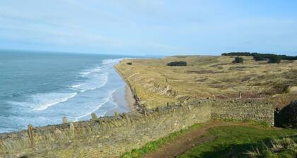 Maison en pierre 6 pers, animaux admis, WiFi, terrasse privée