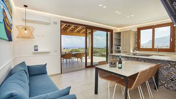 Vila, 2 kamar tidur | Area keluarga | TV layar datar